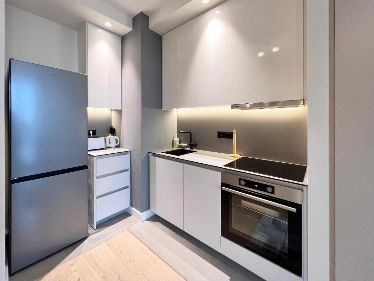 Waterfront Luxury Suites Beograd Eksteriør billede