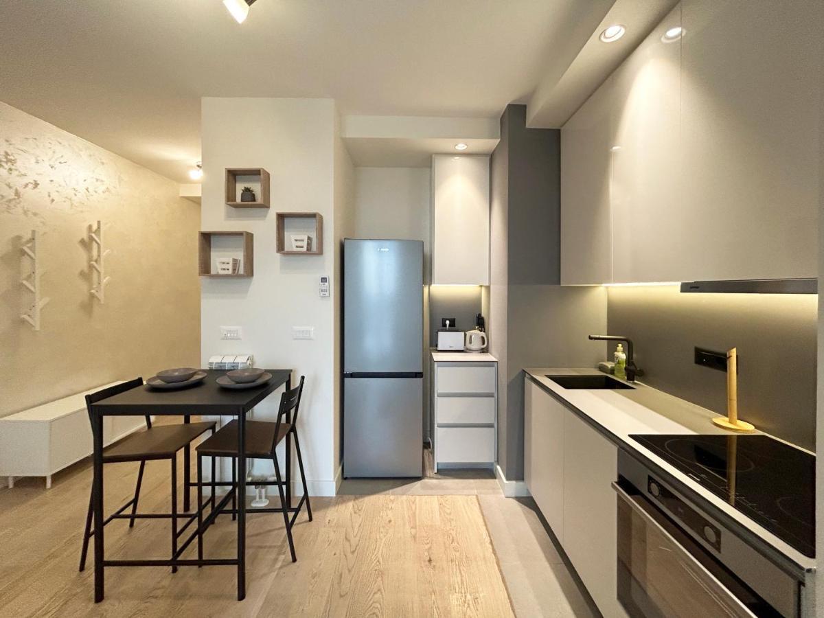 Waterfront Luxury Suites Beograd Eksteriør billede