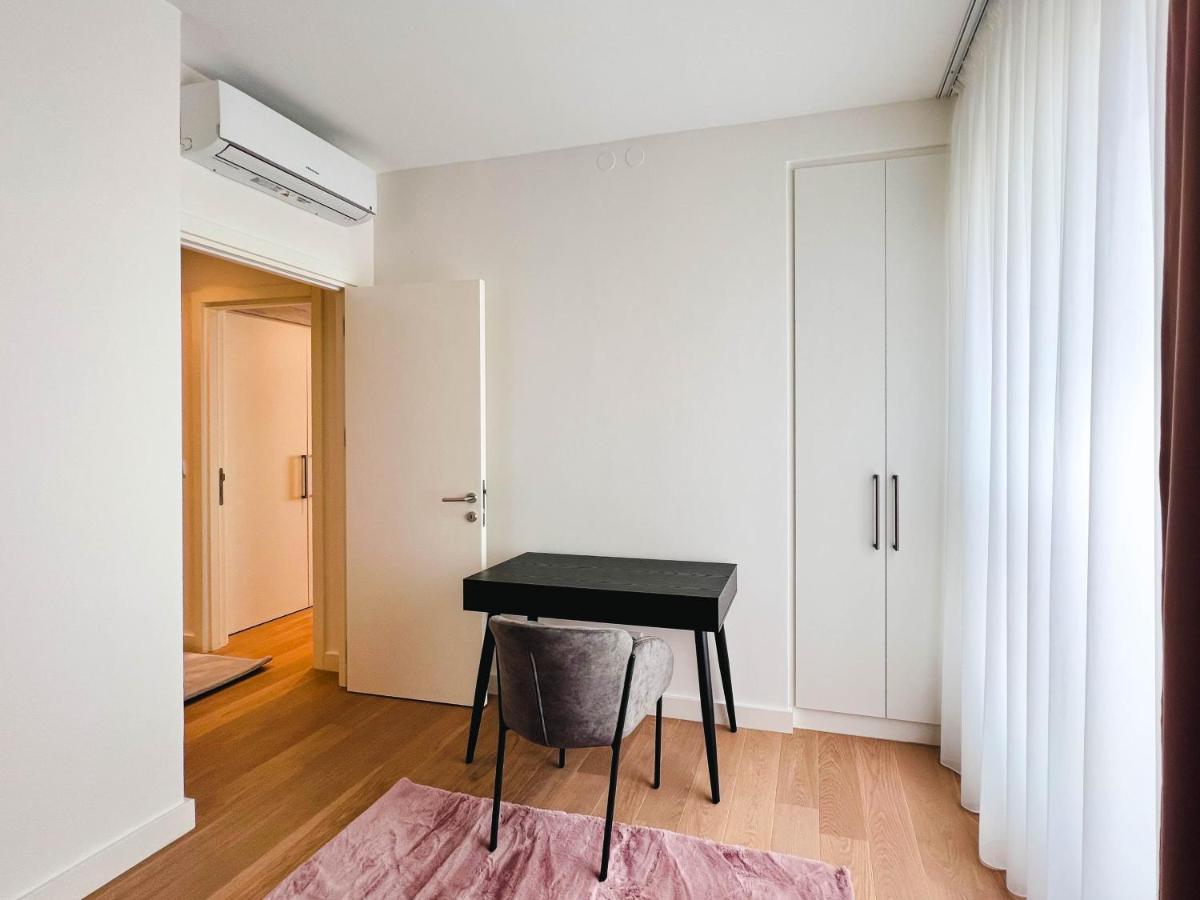 Waterfront Luxury Suites Beograd Eksteriør billede