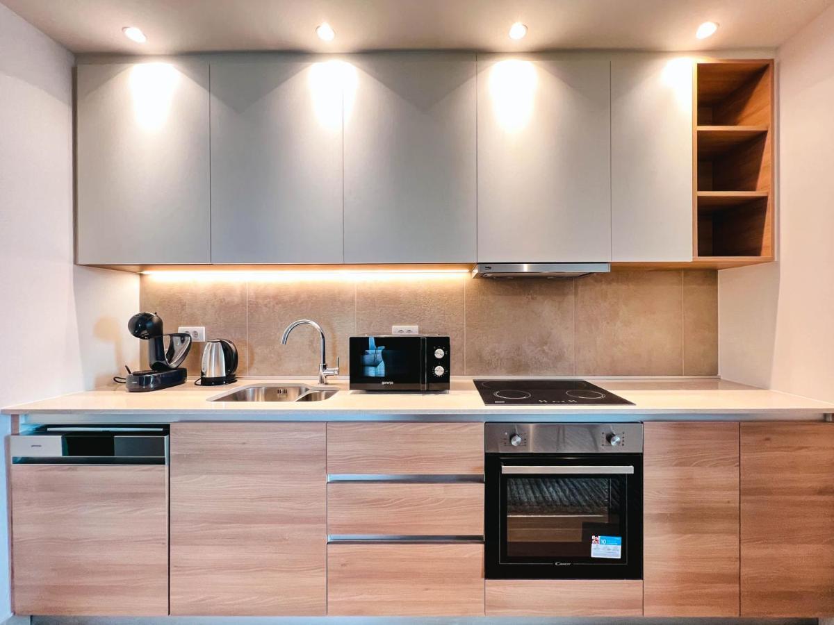 Waterfront Luxury Suites Beograd Eksteriør billede