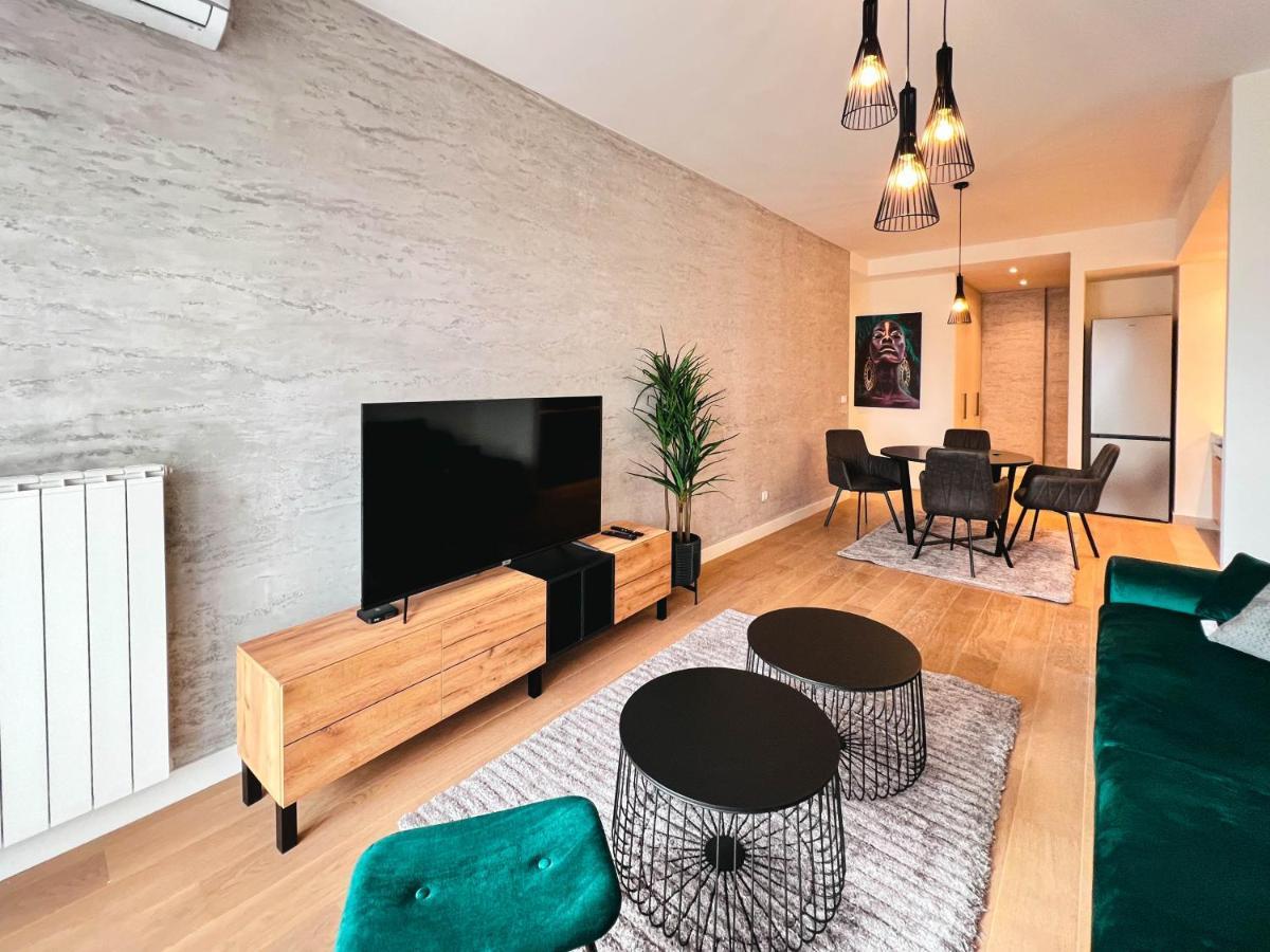 Waterfront Luxury Suites Beograd Eksteriør billede