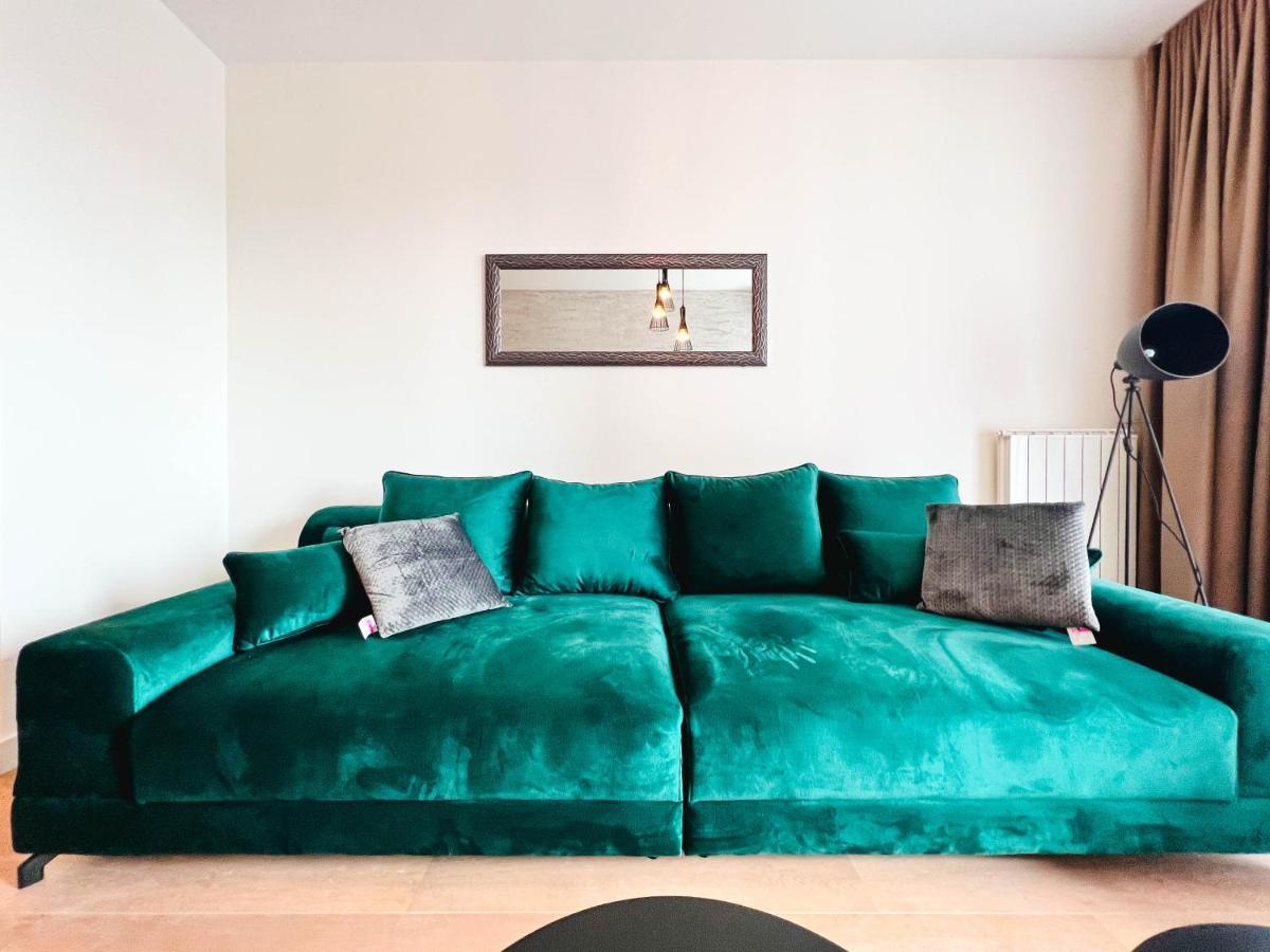 Waterfront Luxury Suites Beograd Eksteriør billede