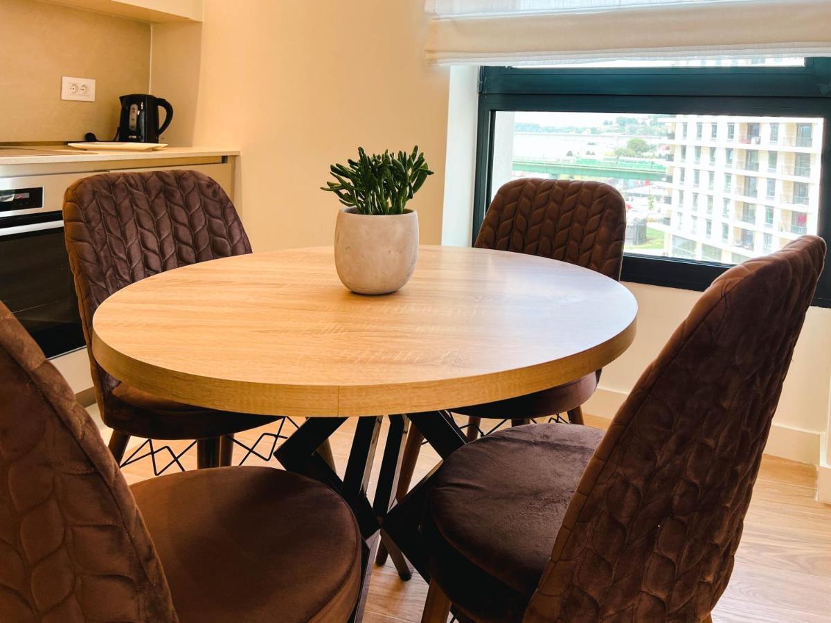 Waterfront Luxury Suites Beograd Eksteriør billede