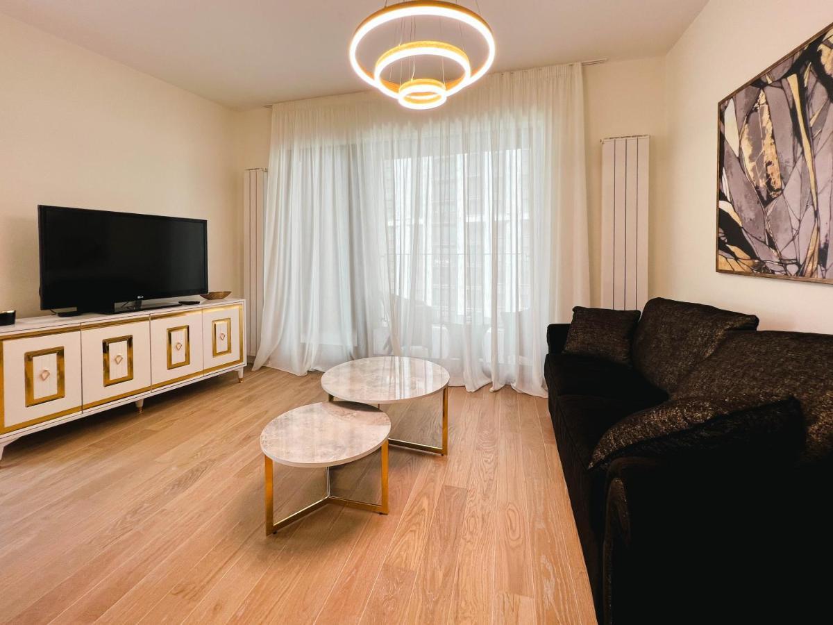 Waterfront Luxury Suites Beograd Eksteriør billede